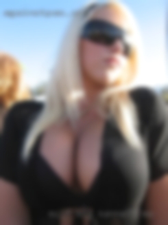 Milf, big in Kennett, MO titties, gentle.